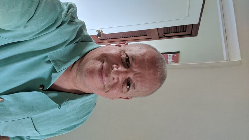 Date this tall Colombia man Mblickb from Medellin CO30533