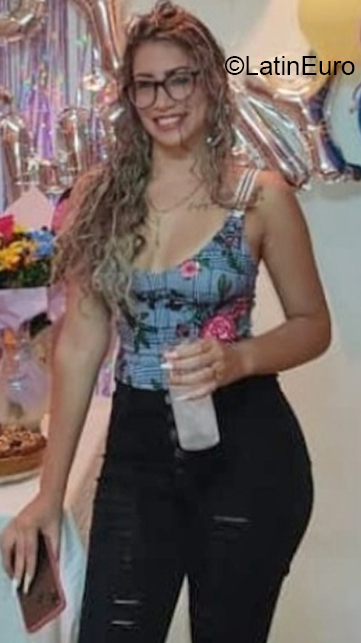 Date this funny Venezuela girl Fabiola from Caracas VE4010