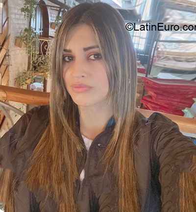 Date this beautiful Colombia girl Angie from  CO31538