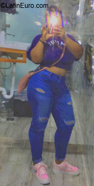 Date this delightful Dominican Republic girl July from Santo Domingo DO40116