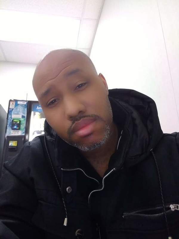 Date this voluptuous United States man Erickb from Detroit US21389