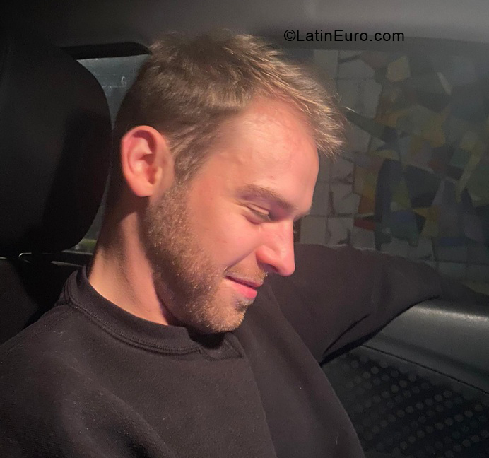 Date this exotic Belgium man Bnd from Liège BE140