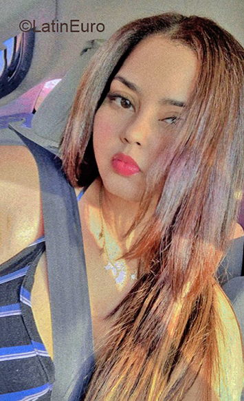 Date this georgeous Dominican Republic girl Lia from Santo Domingo DO40139