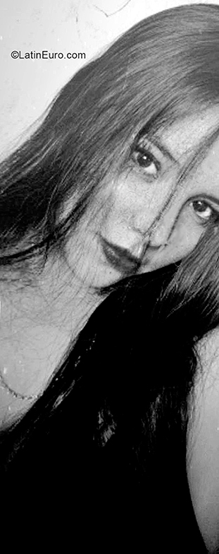 Date this stunning Ecuador girl Rebeka from Manta EC857