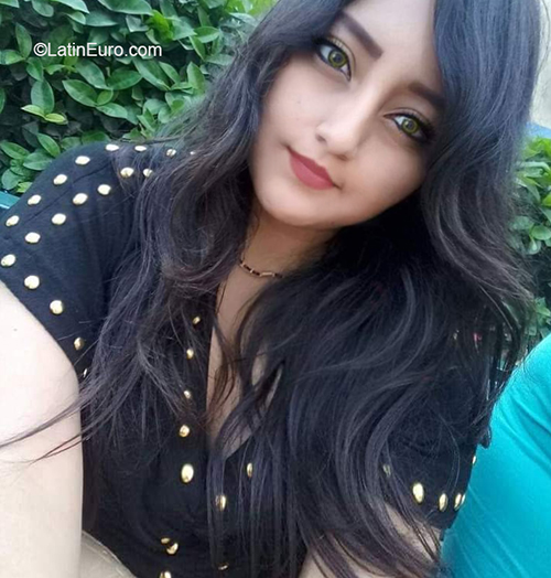 Date this sultry Ecuador girl Carolina from Machala EC856