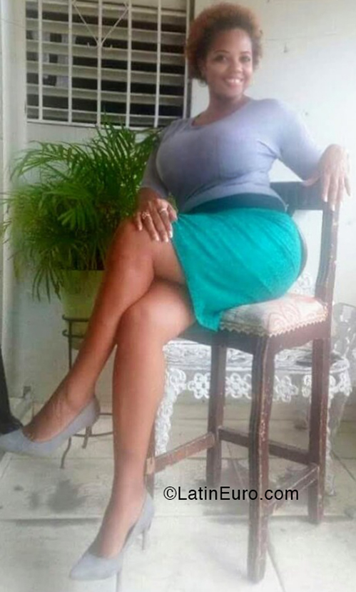 Date this fun Dominican Republic girl Sheila from Santo Domingo DO40368