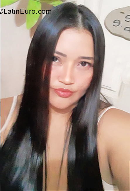 Date this hot Brazil girl Neuziane from Coari BR11474