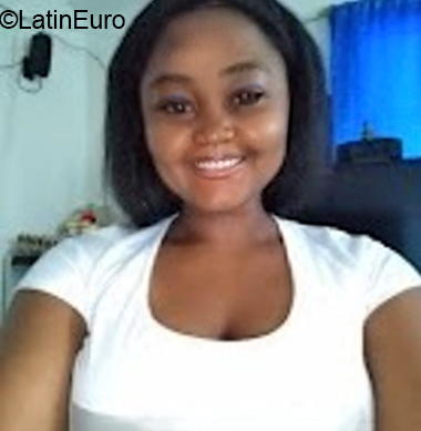 Date this happy Colombia girl Johanna from Cali CO30949