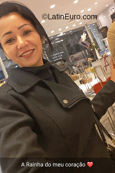 Date this gorgeous Brazil girl Regiane from Blumenau BR11500