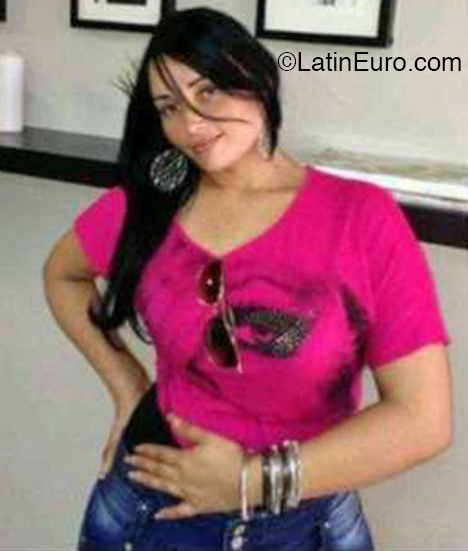 Date this young Dominican Republic girl Kay from Santo Domingo DO40299