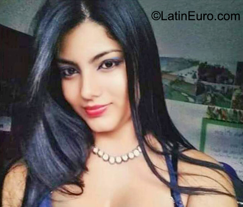 Date this exotic Colombia girl JULIETTA from cali CO31618