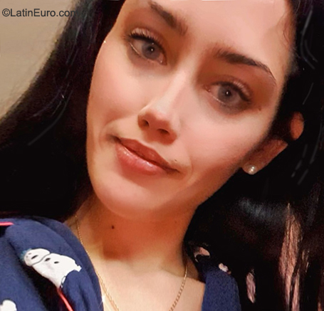 Date this funny Spain girl Hdh from Alicante ES683