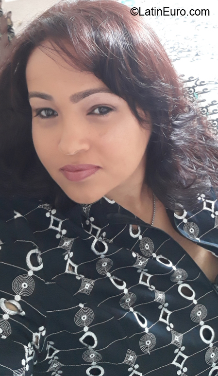 Date this voluptuous Brazil girl Marisol from Olinda BR11530