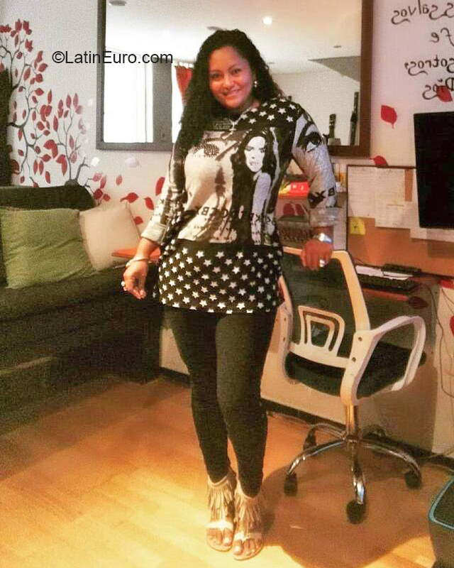 Date this stunning Colombia girl Leydy from Tumaco CO31047