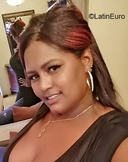 Date this funny Dominican Republic girl Arisleydi from Santiago DO40534