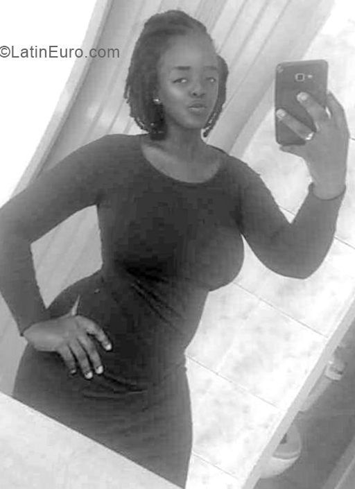 Date this pretty Colombia girl Luisa melissa from medellin CO31321