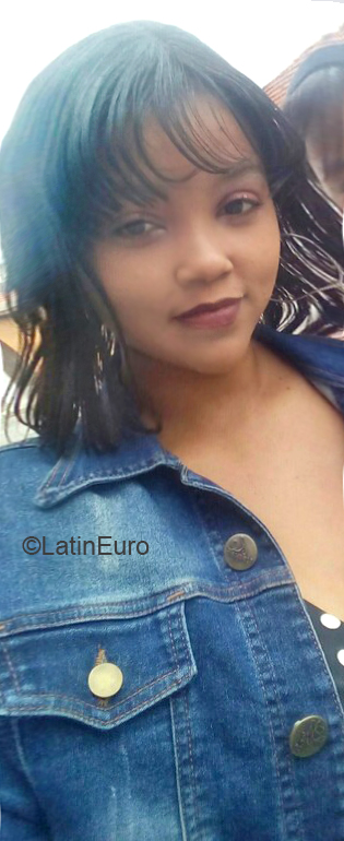 Date this gorgeous Brazil girl Jessica from Sao Paulo BR11670