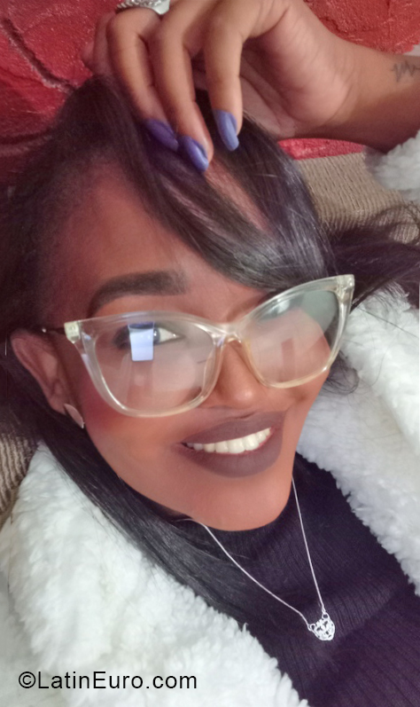 Date this passionate Brazil girl Francis from Rio De Janeiro BR11712
