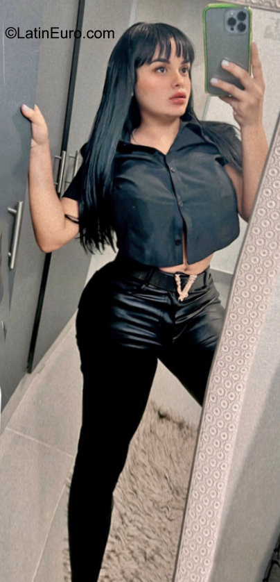 Date this delightful Dominican Republic girl Cristina from Santiago DO40685