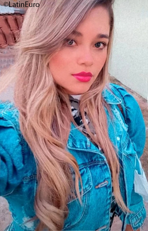 Date this tall Brazil girl Sanara from Goiania BR11812