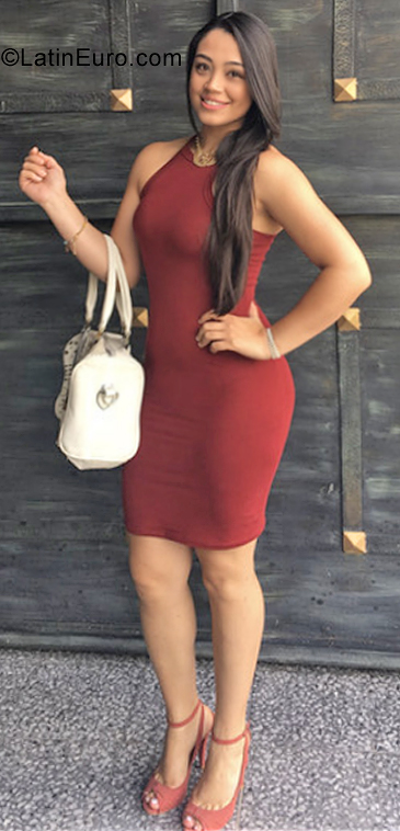 Date this tall Colombia girl Maribel from Medellin CO31656