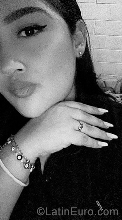 Date this sensual El Salvador girl Paola from San Salvador SV177