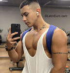 attractive  man Charlie from Medellin CO31691
