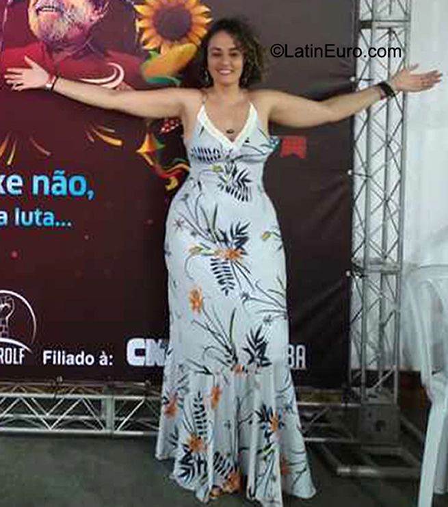 Date this foxy Brazil girl Cristiane from Salvador BR11881