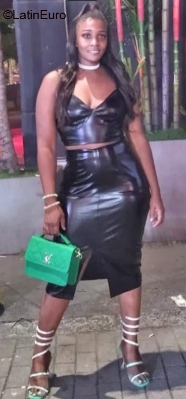 Date this funny Colombia girl Paola from Cali CO31739