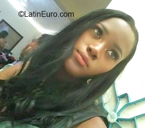 Date this tall Dominican Republic girl Jennifer from Santo Domingo DO40827