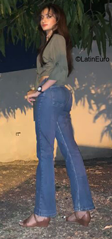 Date this passionate Dominican Republic girl Nathaly from Santo Domingo DO40837