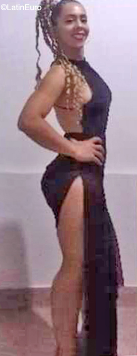 Date this attractive Colombia girl Jaqueline from Bogota CO31790