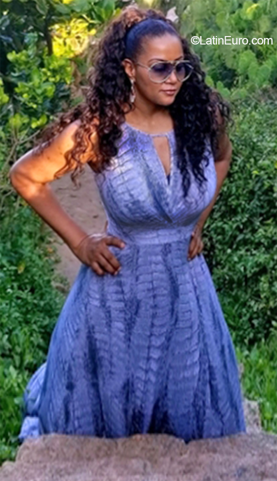 Date this foxy Brazil girl Simone from Rio De Janeiro BR12428