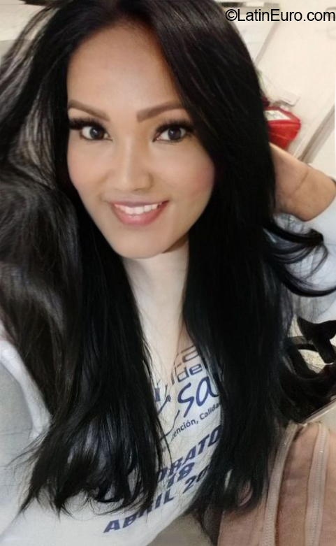 Date this pretty Colombia girl Cecilia30 from Valledupar CO31905