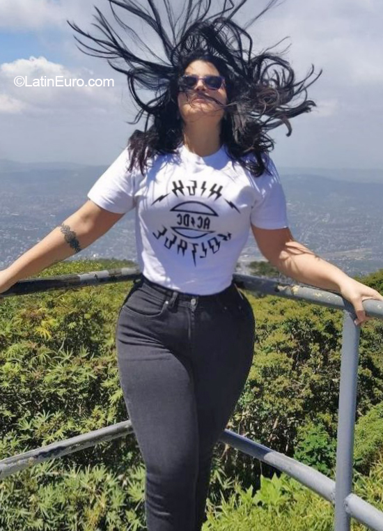 Date this tall Venezuela girl Edgli from Monagas VE4246
