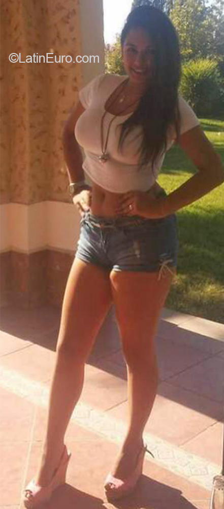 Date this hard body Chile girl Angeli from  CL347