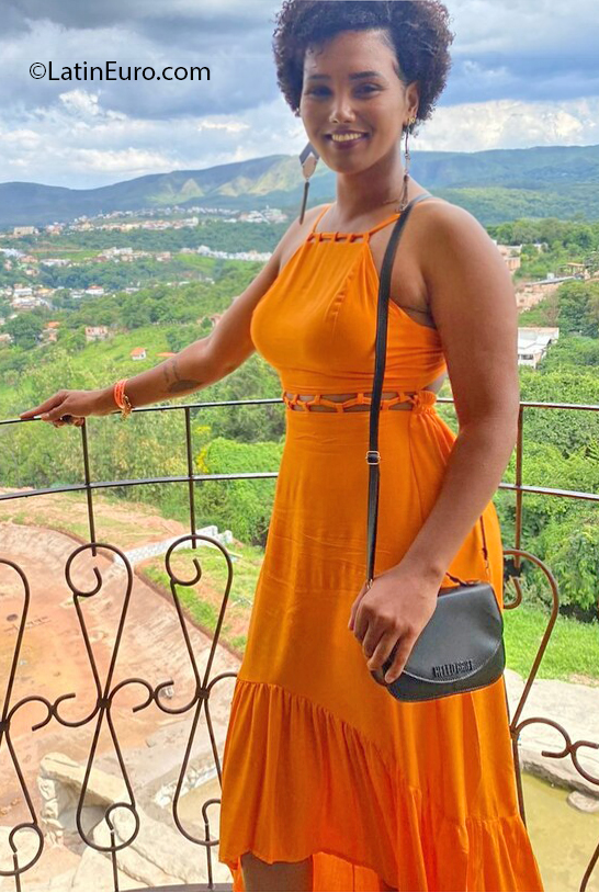 Date this georgeous Brazil girl Thais from Belo Horizonte BR12144