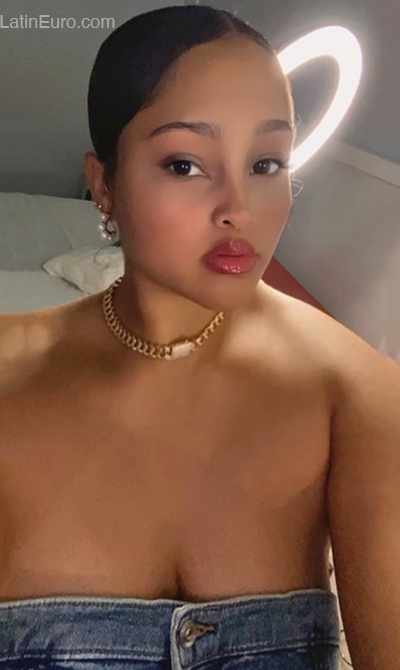 Date this delightful Dominican Republic girl Patricia from Santo Domingo DO45523