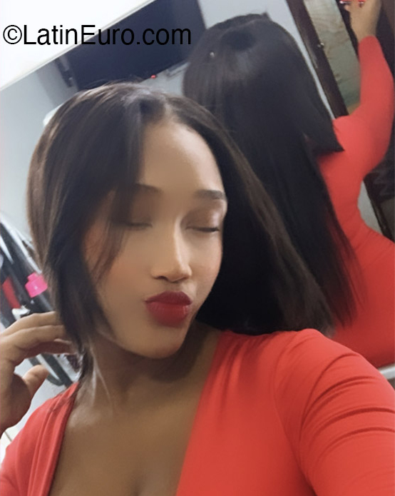 Date this cute Dominican Republic girl Yhoanna from La Romana DO47209