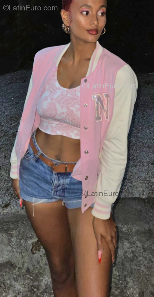 Date this attractive Dominican Republic girl Rosali from Santo Domingo DO52725