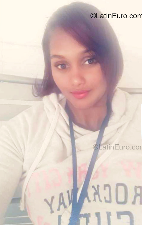 Date this athletic Switzerland girl Jaylen from España DO53180