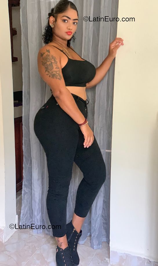 Date this gorgeous Dominican Republic girl Ruth from Higuey DO53578