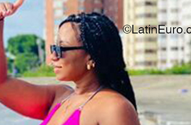 Date this hot Colombia girl Laura from Cartagena CO33542