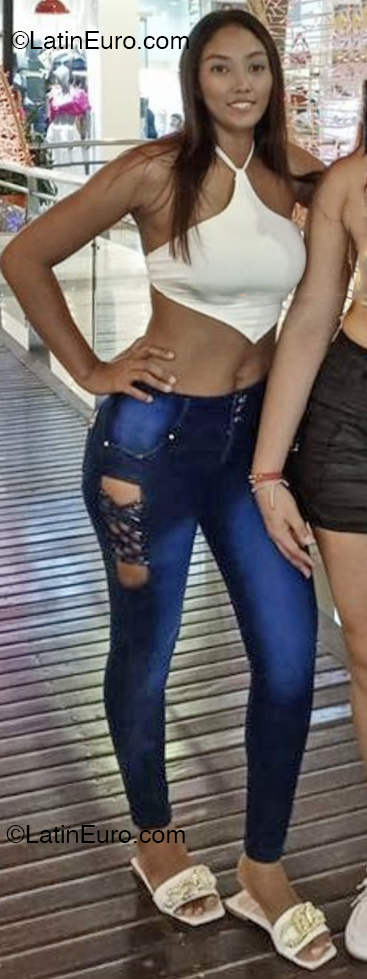 Date this foxy Colombia girl Gissel from Cucuta CO33117