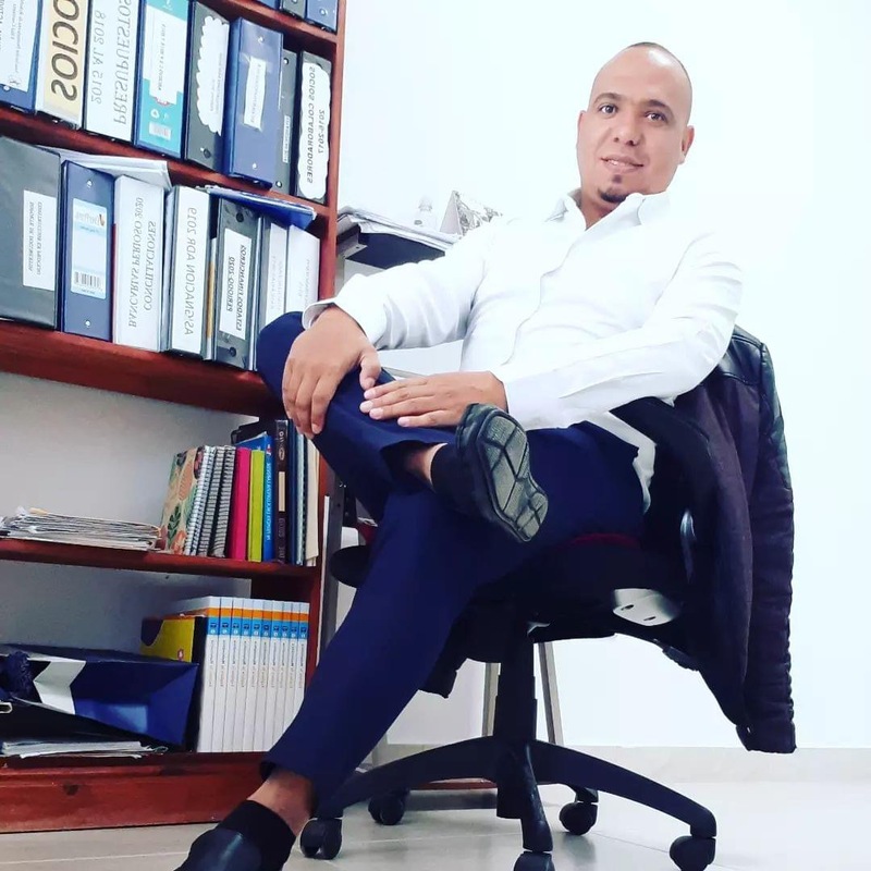 Date this tall Dominican Republic man Jorge from Lanciano DO53756