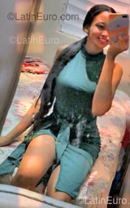 Date this charming Dominican Republic girl Estefani from Gaspar Hernandez DO54103