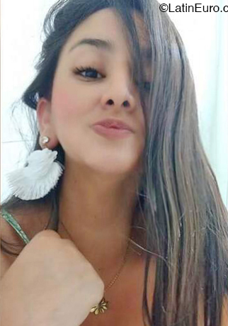 Date this funny Peru girl Nany from Lima PE2131