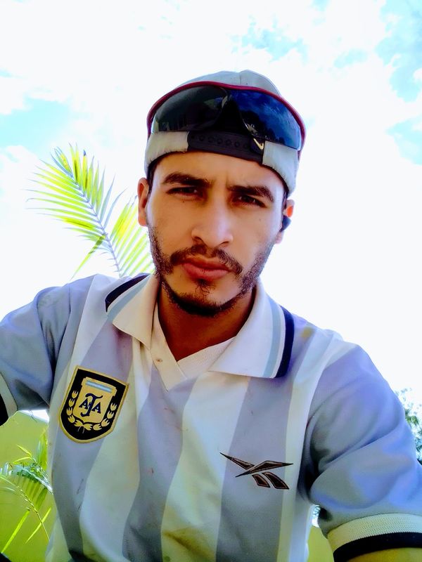 Date this happy Argentina man Cornek from Gobernador Ingeniero Valentin Virasoro AR986