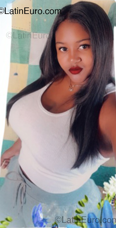 Date this stunning Dominican Republic girl Ayla from Santiago DO54415