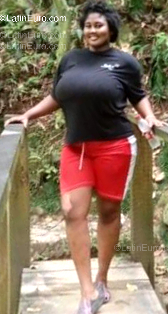 Date this cute Dominican Republic girl Lee from Santo Domingo DO54546